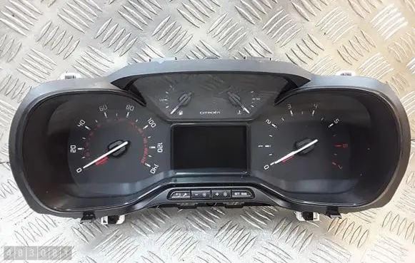 Citroen Berlingo Speedometer (instrument cluster) 9831102380