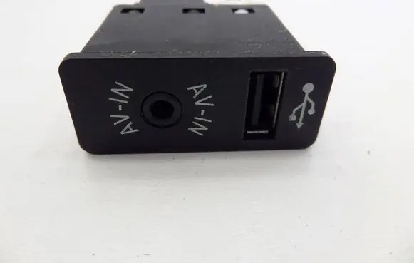 Mini Cooper Countryman R60 AUX in-socket connector 9264966