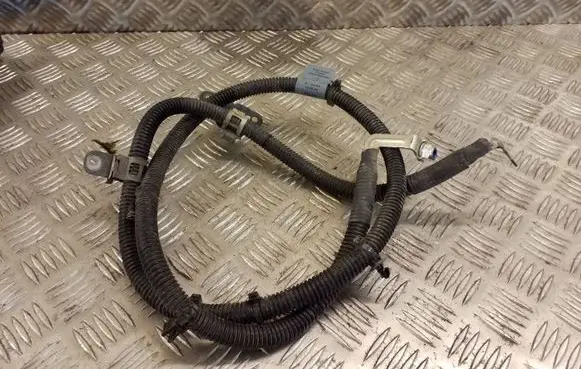 Mercedes-Benz B W246 W242 Wires (generator/alternator) A2465400308