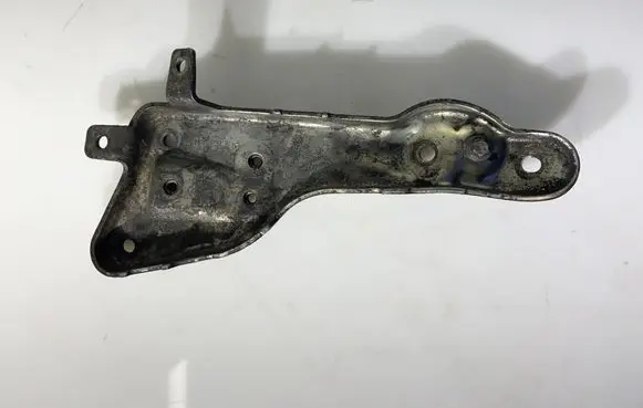 Mercedes-Benz Sprinter W906 other engine part A651090104