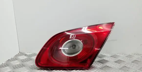 Volkswagen PASSAT CC Tailgate rear/tail lights
