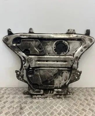 BMW 7 G11 G12 Engine splash shield/under tray 6884427