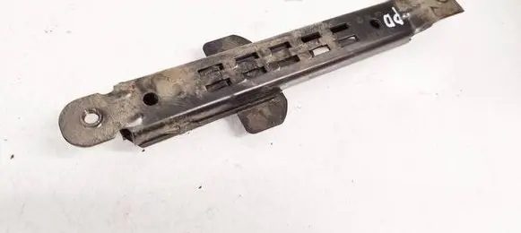Seat Ibiza III (6L) Seat belt adjustment rail 6Q0857819