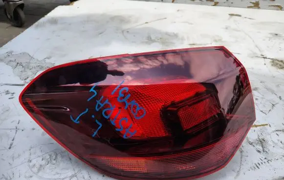 Vauxhall Astra J Rear/tail lights 13314052