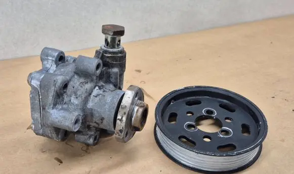 Audi A3 S3 8L Power steering pump 038145255B 1j0422154A