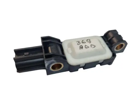 Audi A8 S8 D3 4E Airbag deployment crash/impact sensor 4B0959643D 011271 130805