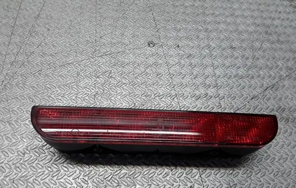 Audi A8 S8 D2 4D Third/center stoplight 0996400