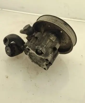 Audi A6 S6 C5 4B Power steering pump 059145255