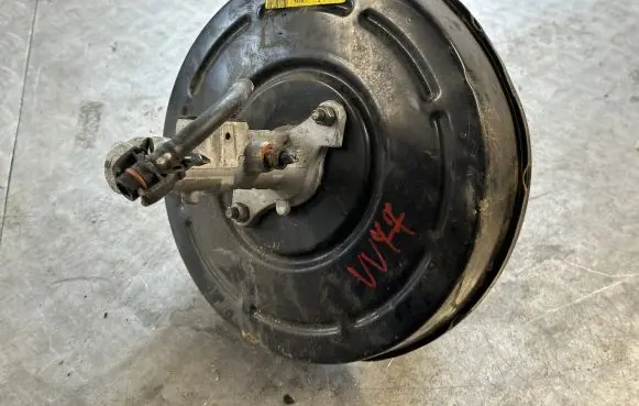 Renault Trafic III (X82) Brake booster 472101336R