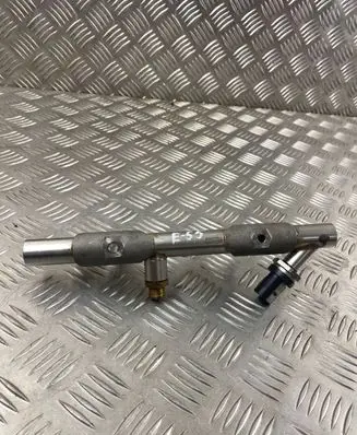 Audi A8 S8 D4 4H Fuel main line pipe 06E130089AA