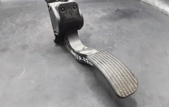 Volkswagen Crafter Accelerator throttle pedal A9063000404 0280755023
