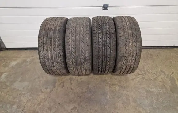 Mercedes-Benz C W205 R18 summer tire 