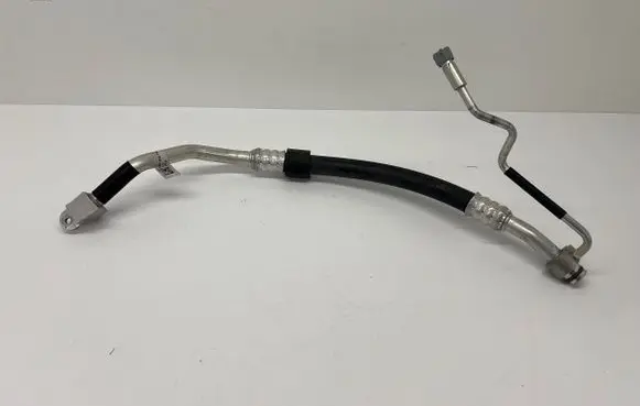 Audi A4 S4 B9 Air conditioning (A/C) pipe/hose 8W1816740