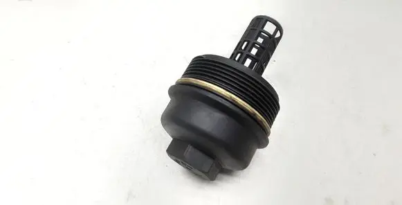 Volvo V70 Oil filter cover 6740217339 08642420