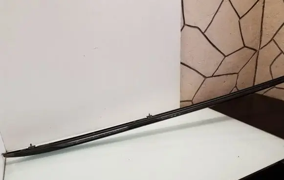 Roof bar rail