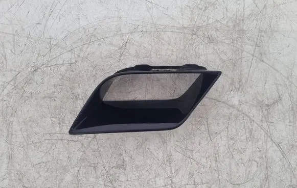 Audi A4 S4 B9 8W Front bumper corner part panel trim 8W6807158
