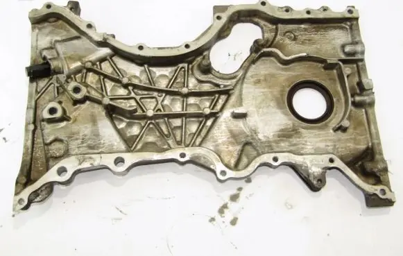Honda CR-V Timing chain cover 