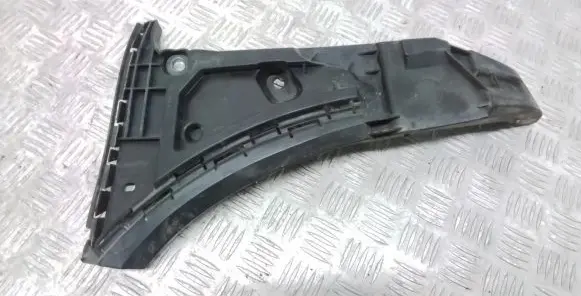 Volvo XC90 Front bumper mounting bracket 30698129