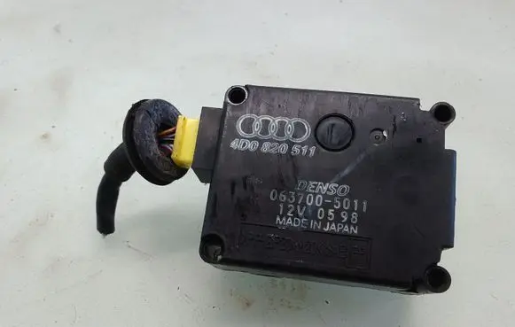 Audi A8 S8 D2 4D Air flap motor/actuator 4D0820511 0637005011