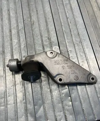 BMW 5 F10 F11 Gearbox mounting bracket 6788559 AC46000