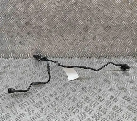 Coolant pipe/hose