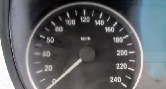 BMW 1 E81 E87 Speedometer (instrument cluster) 100159998 9122587