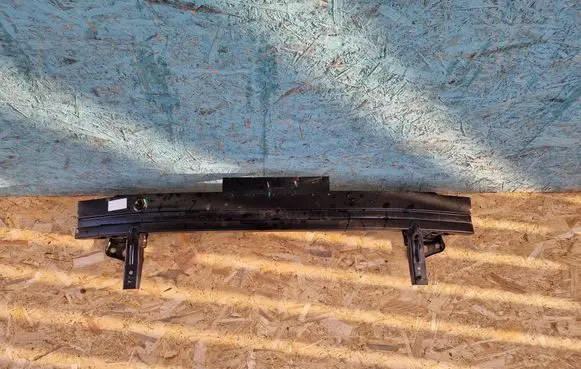 Hyundai i10 Front bumper support beam 64900-K7000
