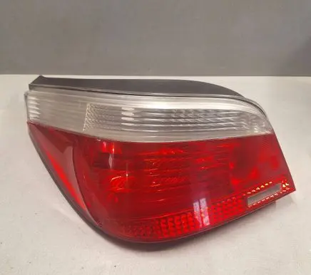 BMW 5 E60 E61 Rear/tail lights 6910767 B3159S 057156