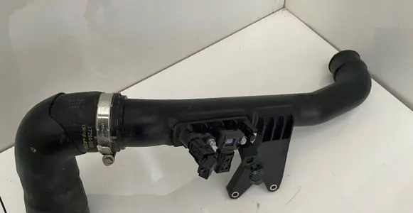 Honda Civic X Intercooler hose/pipe 1729459B