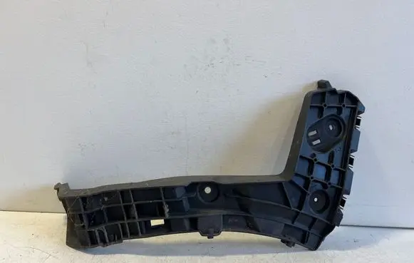 Audi Q2 - Rear bumper mounting bracket 81A807254