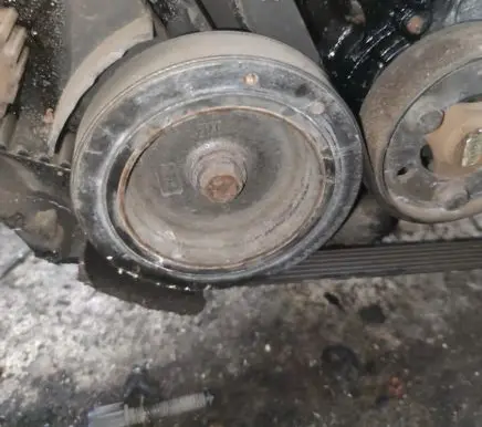 Volvo S40, V40 Crankshaft pulley