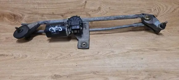 Volvo C70 Front wiper linkage and motor 9127592