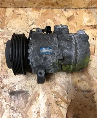 KIA Sorento Air conditioning (A/C) compressor (pump)