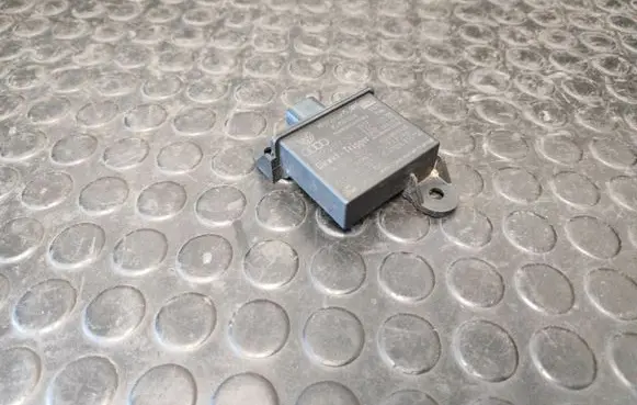 Volkswagen Touareg II Tire pressure sensor 7PP907283 053300501400 52933596