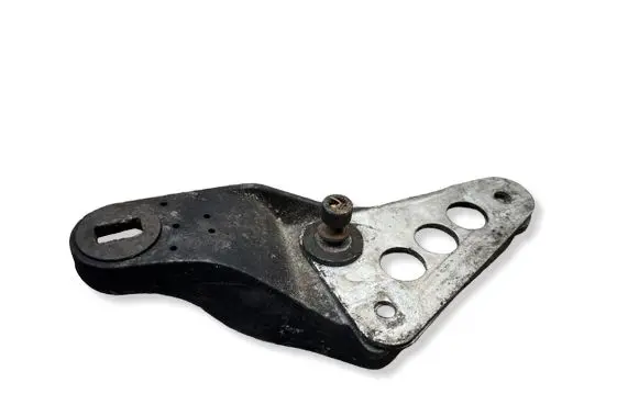 Audi A8 S8 D2 4D Engine mounting bracket 4D0199603B