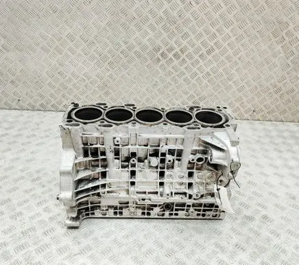 Volvo V70 Engine block 9186946A