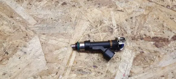 Volvo V50 Fuel injector 0280158105