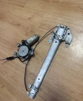 Nissan Sunny Rear door window regulator with motor 30623 82731 52C06