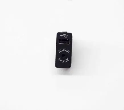 BMW i3 AUX in-socket connector 9266607