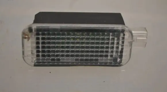 Audi A6 S6 C7 4G Front door interior light 4E0947415