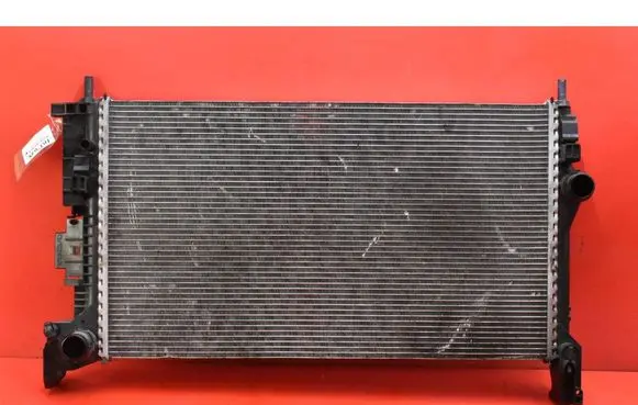 Volvo XC90 Coolant radiator 31338288