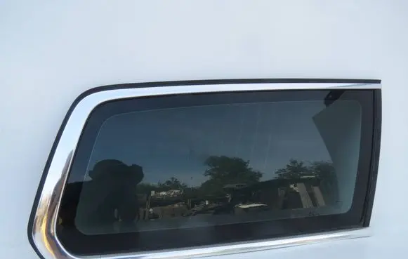 Volvo V70 Rear side window 43R000470 DOT497M41AS2 A029648