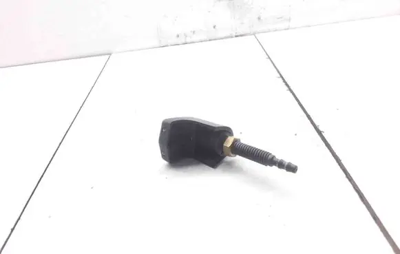 Land Rover Defender Windshield washer spray nozzle 