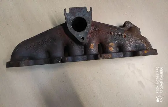 Citroen C4 Grand Picasso Exhaust manifold 9681570480