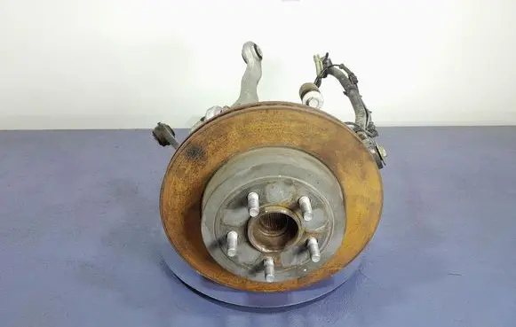 Chrysler Challenger Front wheel hub spindle knuckle 