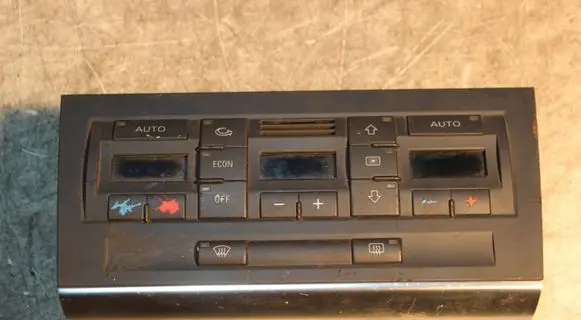 Audi A4 S4 B6 8E 8H Climate control unit 8E0820043AA