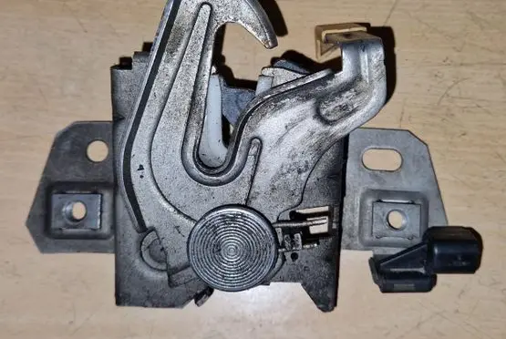 Volvo S40 Engine bonnet/hood lock/catch