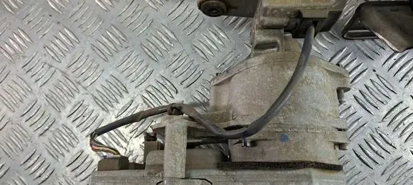 Steering wheel axle set