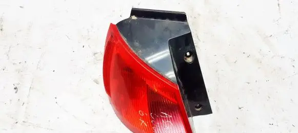 Mitsubishi Colt Rear/tail lights MR957365 27850102