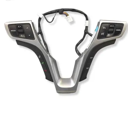 Hyundai i40 Steering wheel buttons/switches 39R29U1110